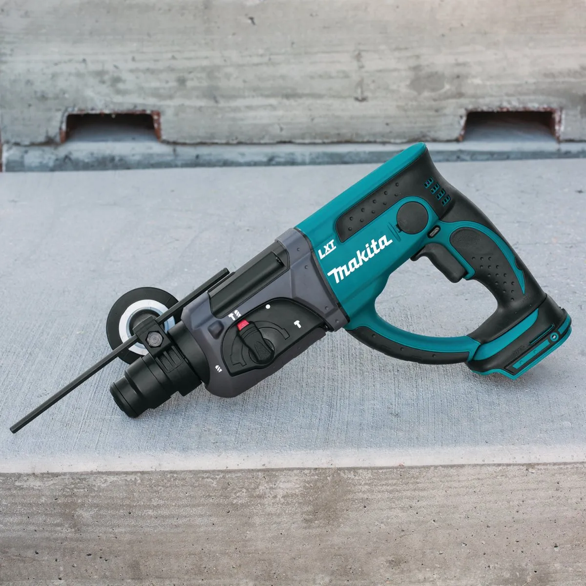 18V LXT® Lithium‑Ion Cordless 7/8" Rotary Hammer, Accepts SDS‑PLUS Bits