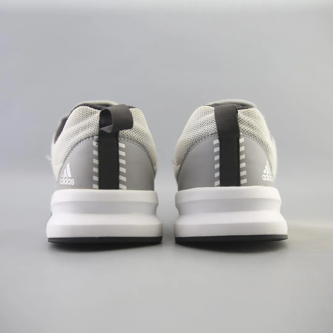 ADIDAS PATIKE ESSENTIAL STAR 3