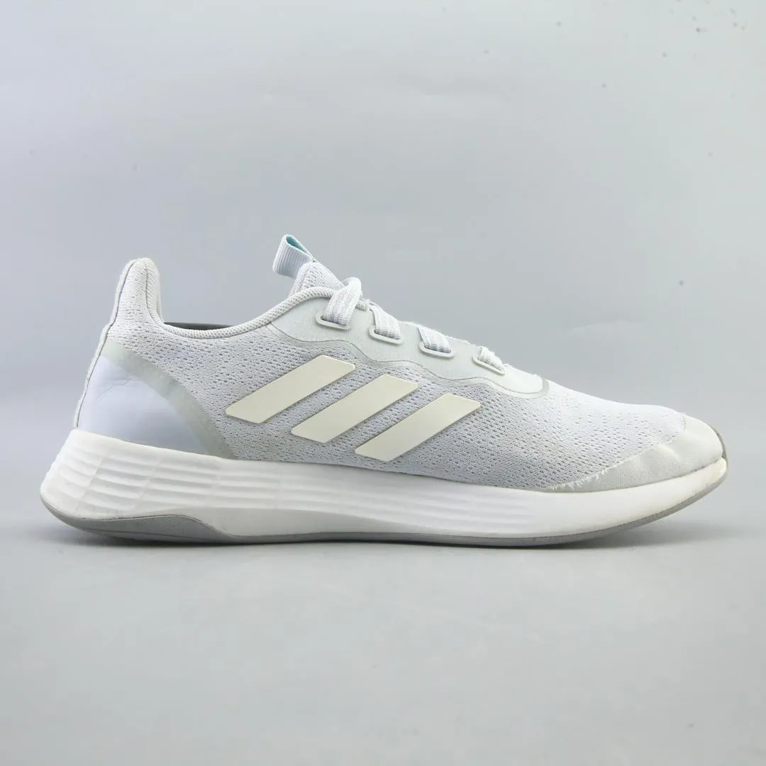 ADIDAS  QT RACER SPORT