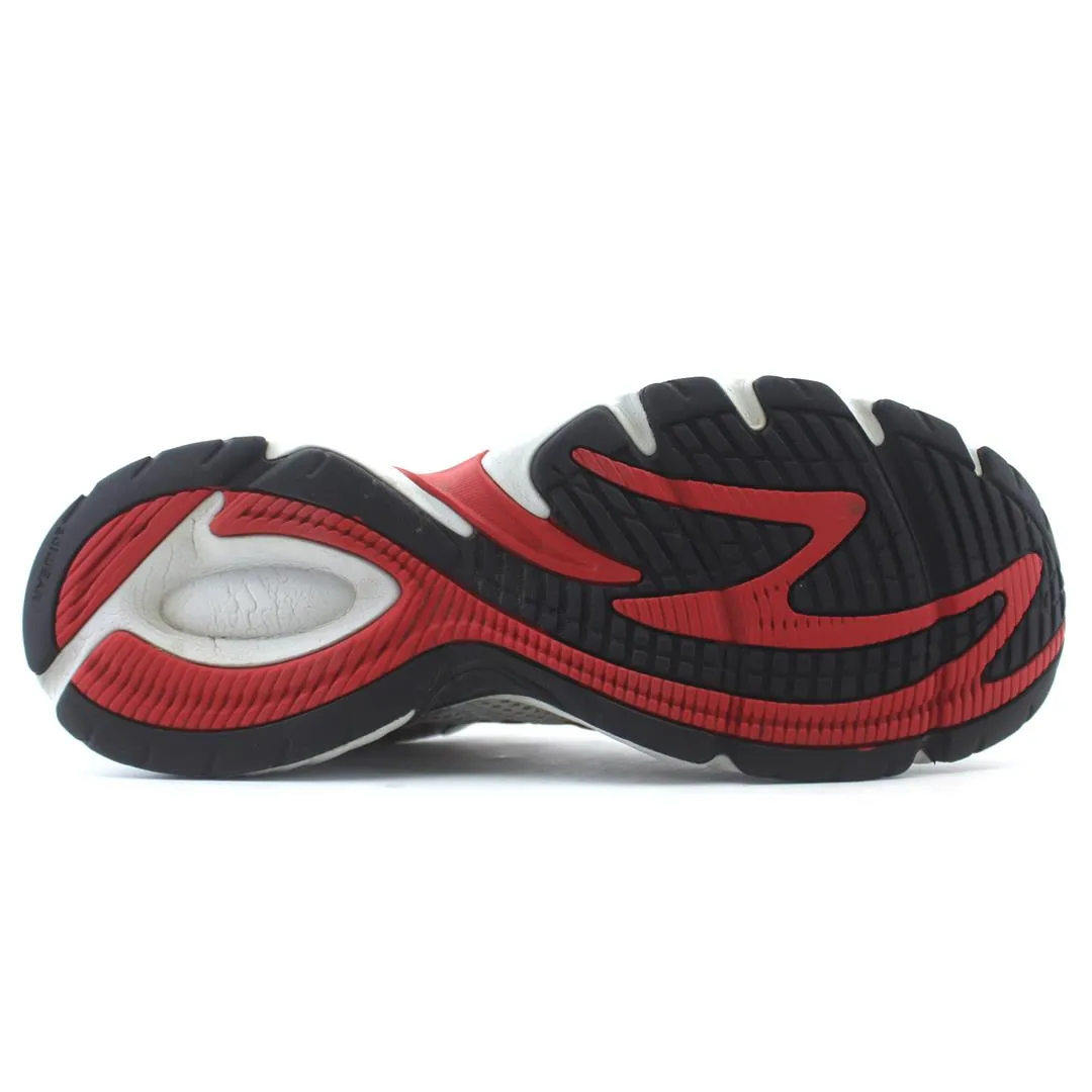 ADIDAS   VANQUISH
