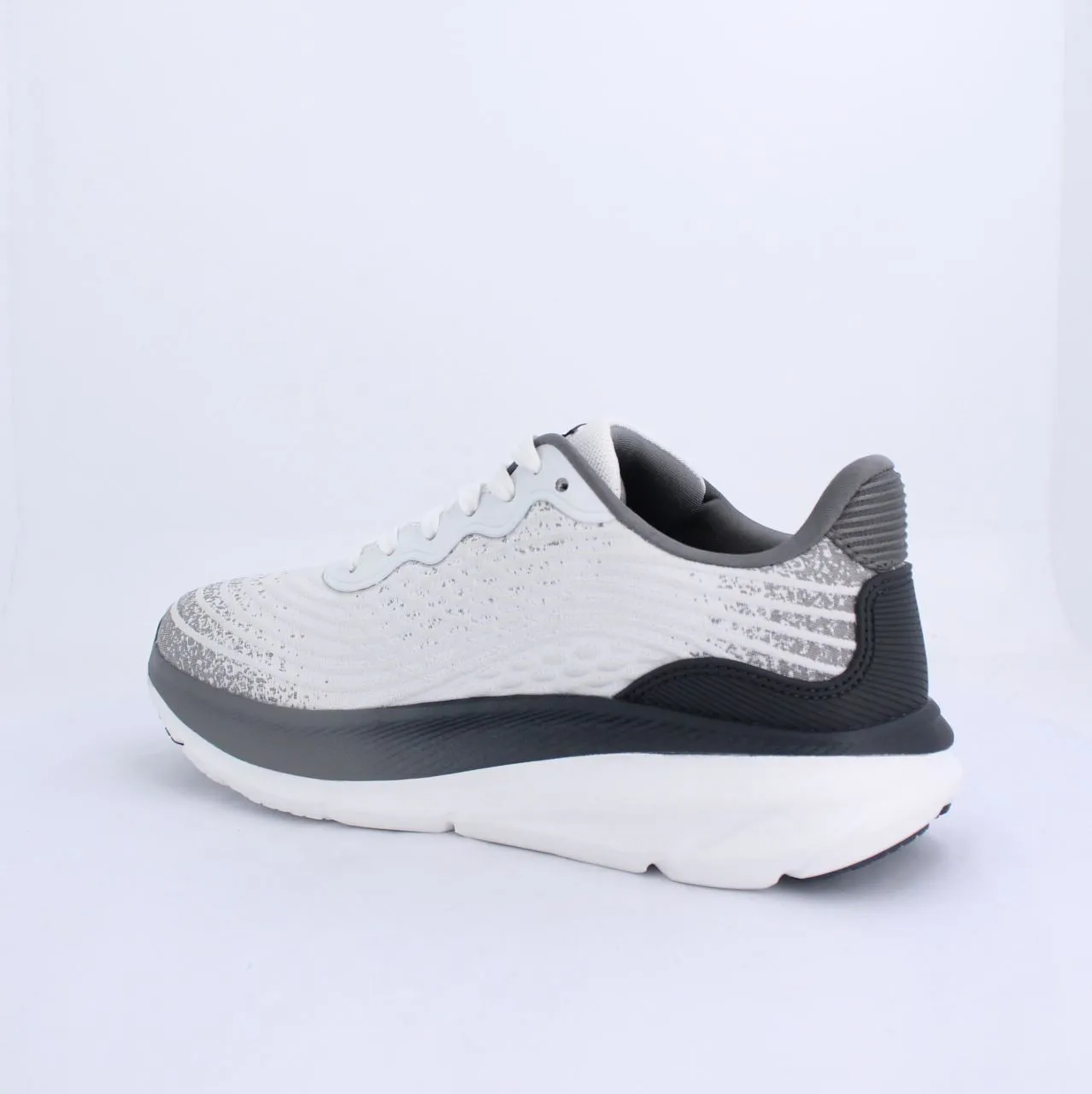 FELIPE MENS LACEUP TRAINERS-WHITE