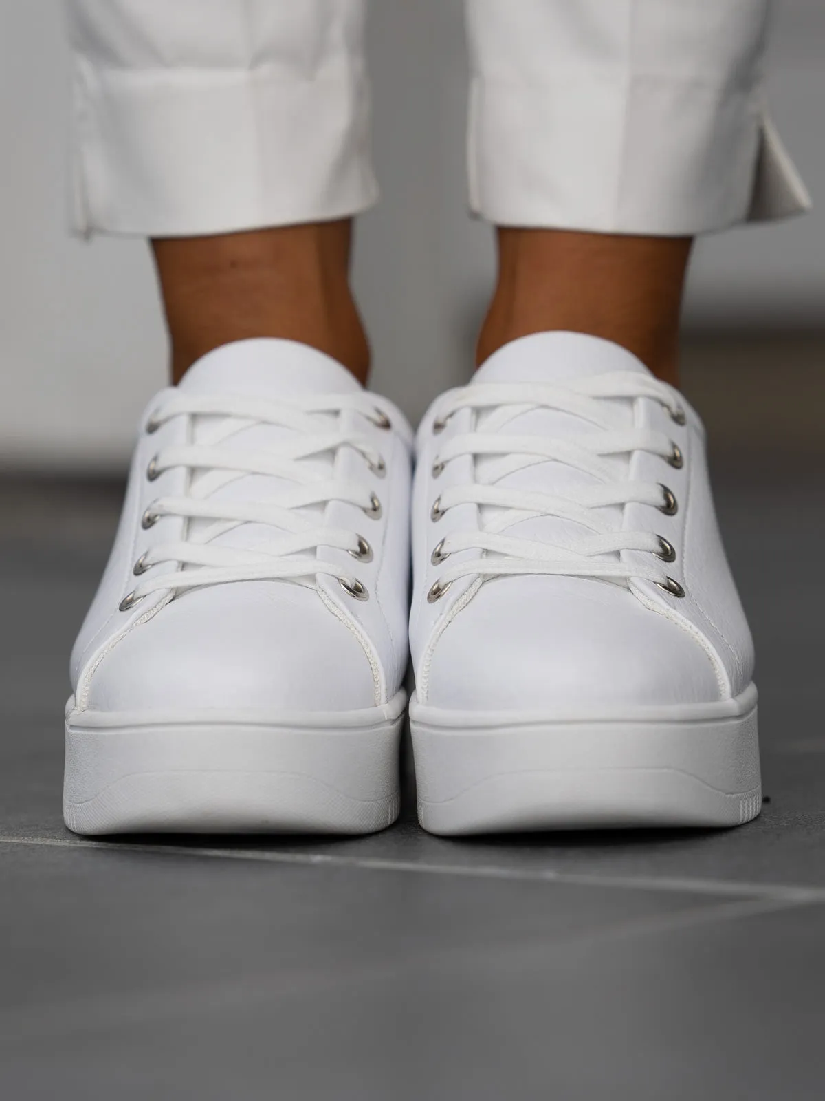 Gorbio - White