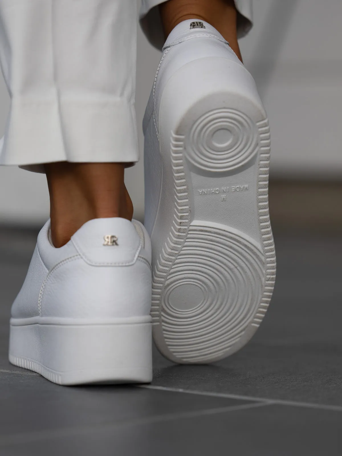 Gorbio - White