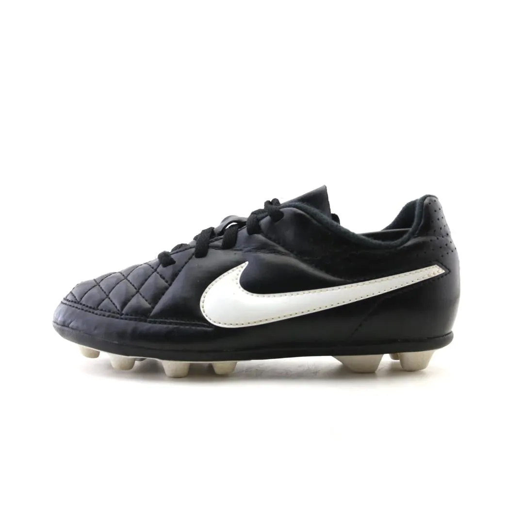 NIKE TIEMPO SOCCER