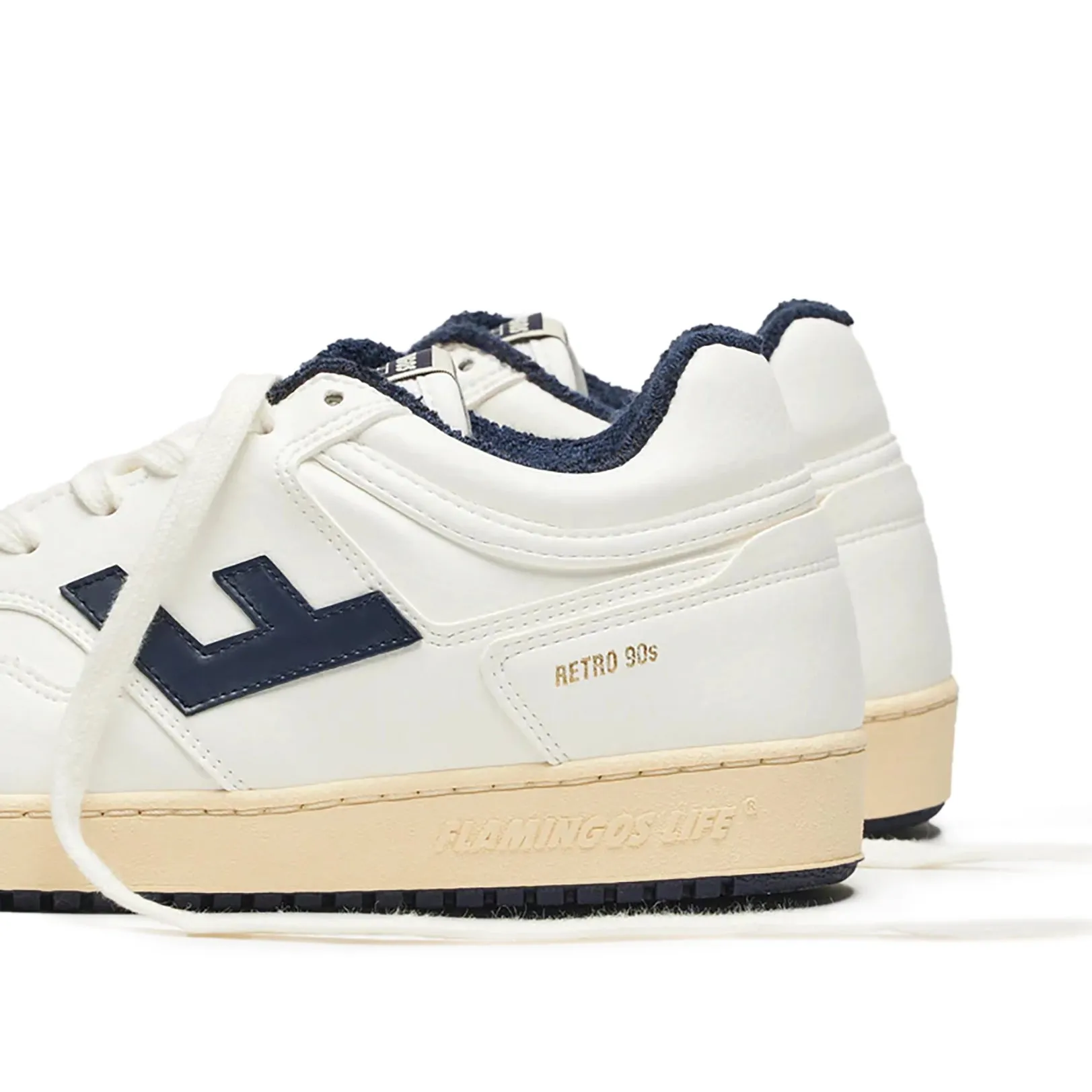 Retro 90s - White Vanilla Navy
