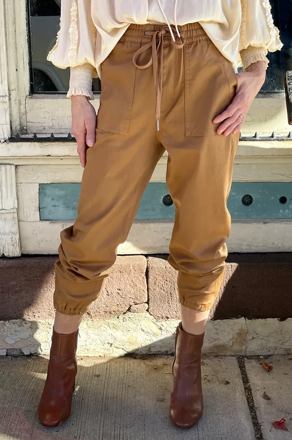 The Sienna Coated Jogger - Maple