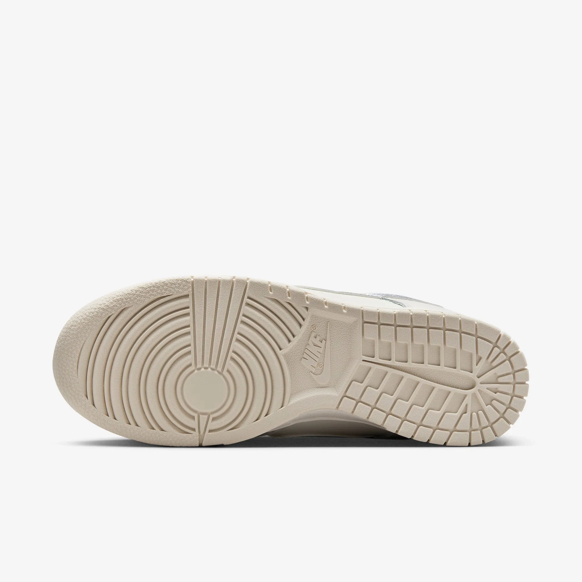 Women's Nike Dunk Low (Oxygen Purple/Sail)(DD1503-122)