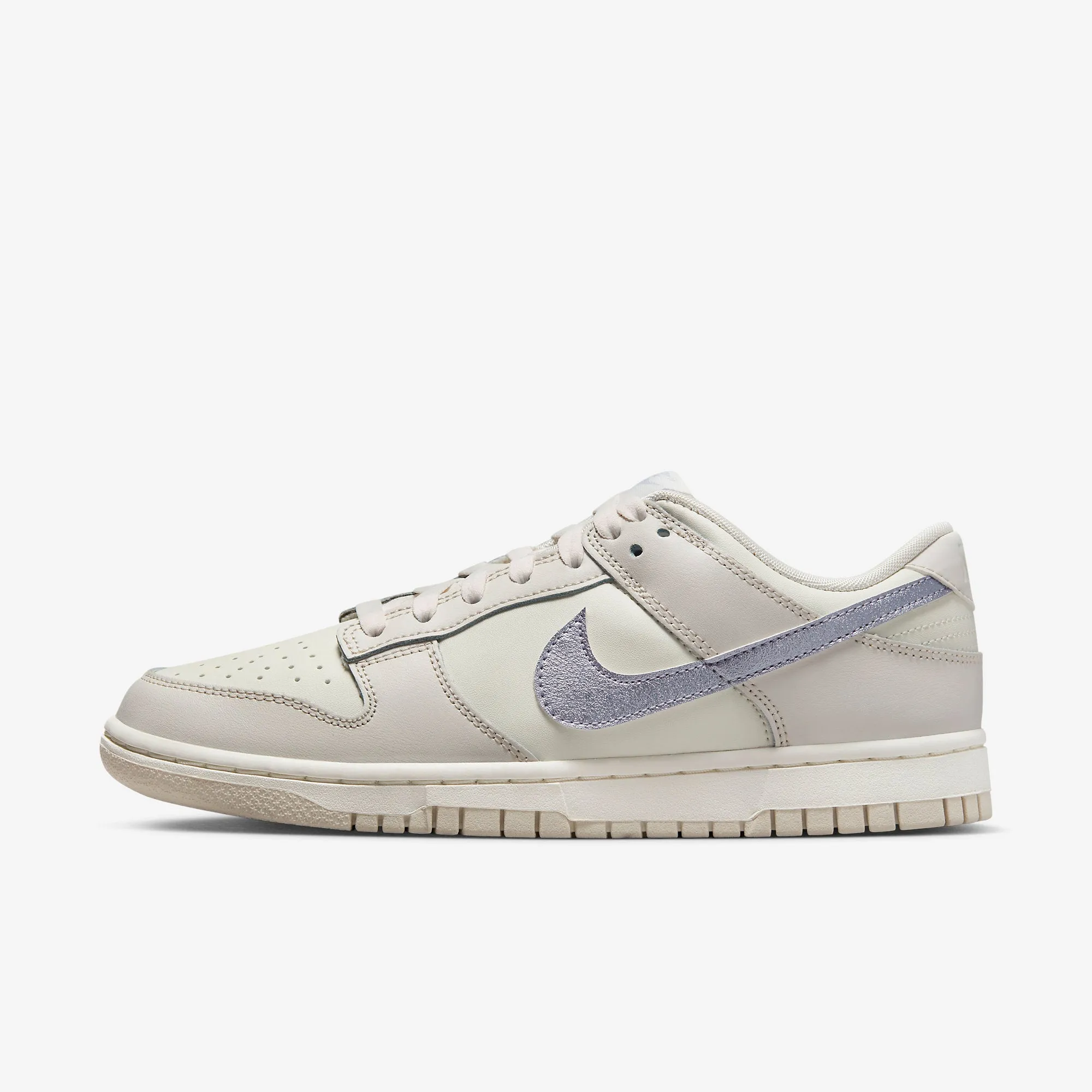 Women's Nike Dunk Low (Oxygen Purple/Sail)(DD1503-122)