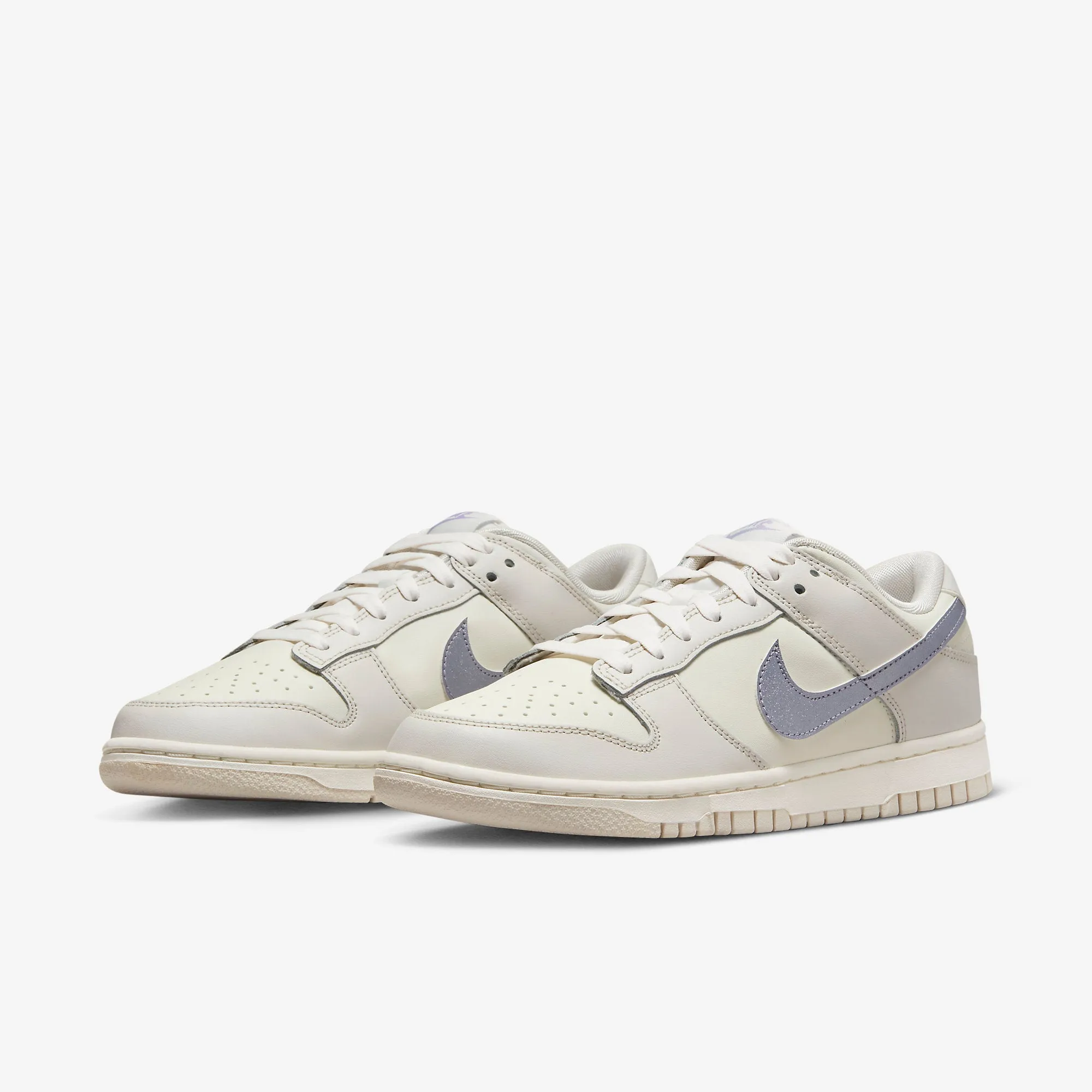 Women's Nike Dunk Low (Oxygen Purple/Sail)(DD1503-122)