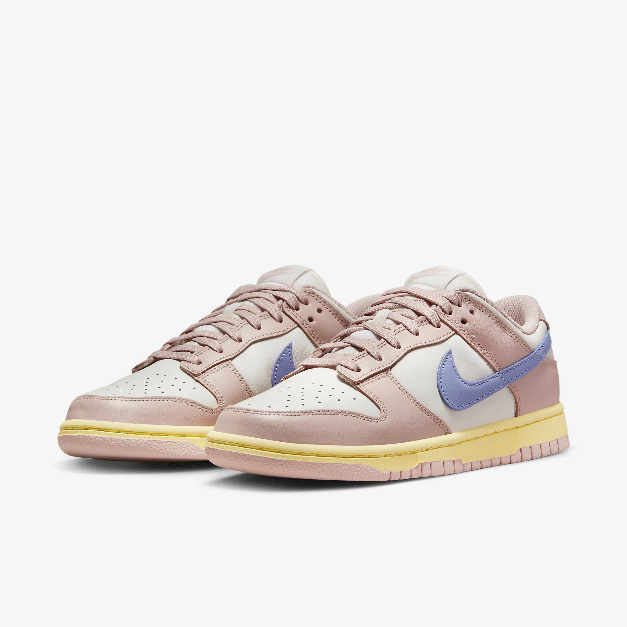 Women's Nike Dunk Low "Pink Oxford" (DD1503-601)